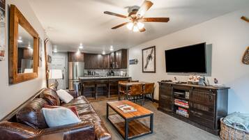 Smart-TV, Videospiele, Bücher