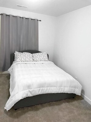 Room - Brand new townhome (Eagle Mountain)