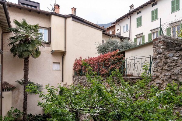 Property grounds - MARGHERITA'S HOME - Lake Iseo (Lovere)