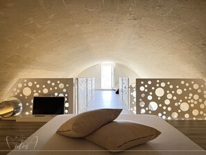 2 bedrooms, soundproofing, iron/ironing board, free WiFi - LA DIMORA DI ANTOSA Matera vacation home with breathtaking views of #sassidimatera (Matera)