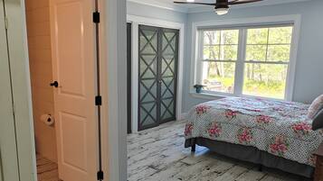 2 chambres, fer et planche Ă repasser, Wi-Fi gratuit, draps fournis