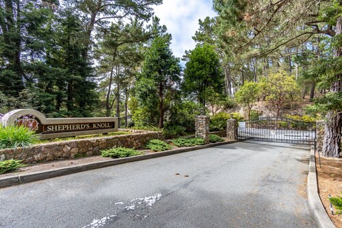 "SEA PINE" Penthouse just inside the Gates of  Famous Pebble Beach