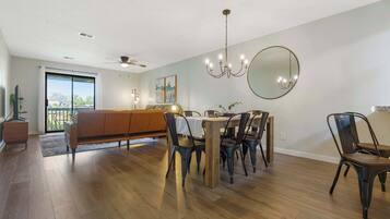 Condo, Multiple Beds, Balcony, Golf View (Bunker Ridge Respite) | Dining