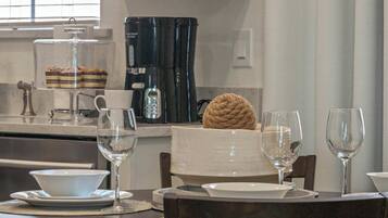 House, Multiple Beds, Hot Tub, Garden View (Get Happy) | Dining