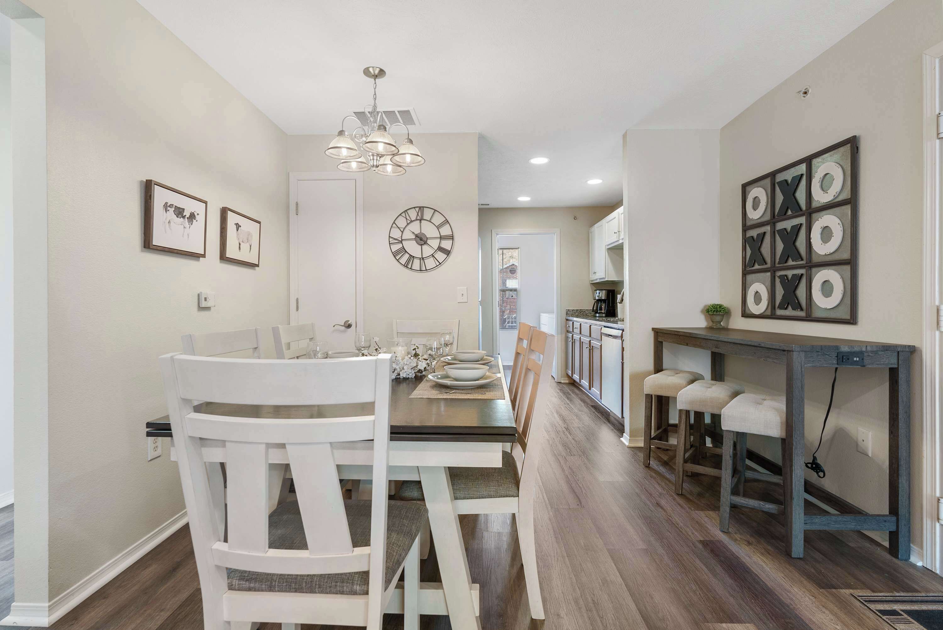 公寓客房, 多張床, 庭院 (Hillside Cottage in The Vineyards ) | 用餐區