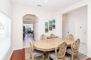 Ev, Birden Çok Yatak, Havuz Kullanımı, Bahçe Manzaralı (Palm Spring Oasis) | Yemek sevisi