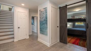 House, Multiple Beds, Hot Tub | 4 bedrooms