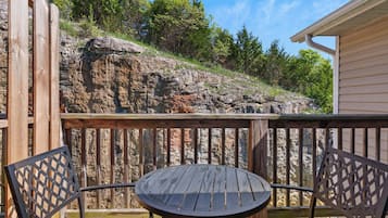 Condo, Multiple Beds, Patio, Garden View (Hillside Duo) | Outdoor dining