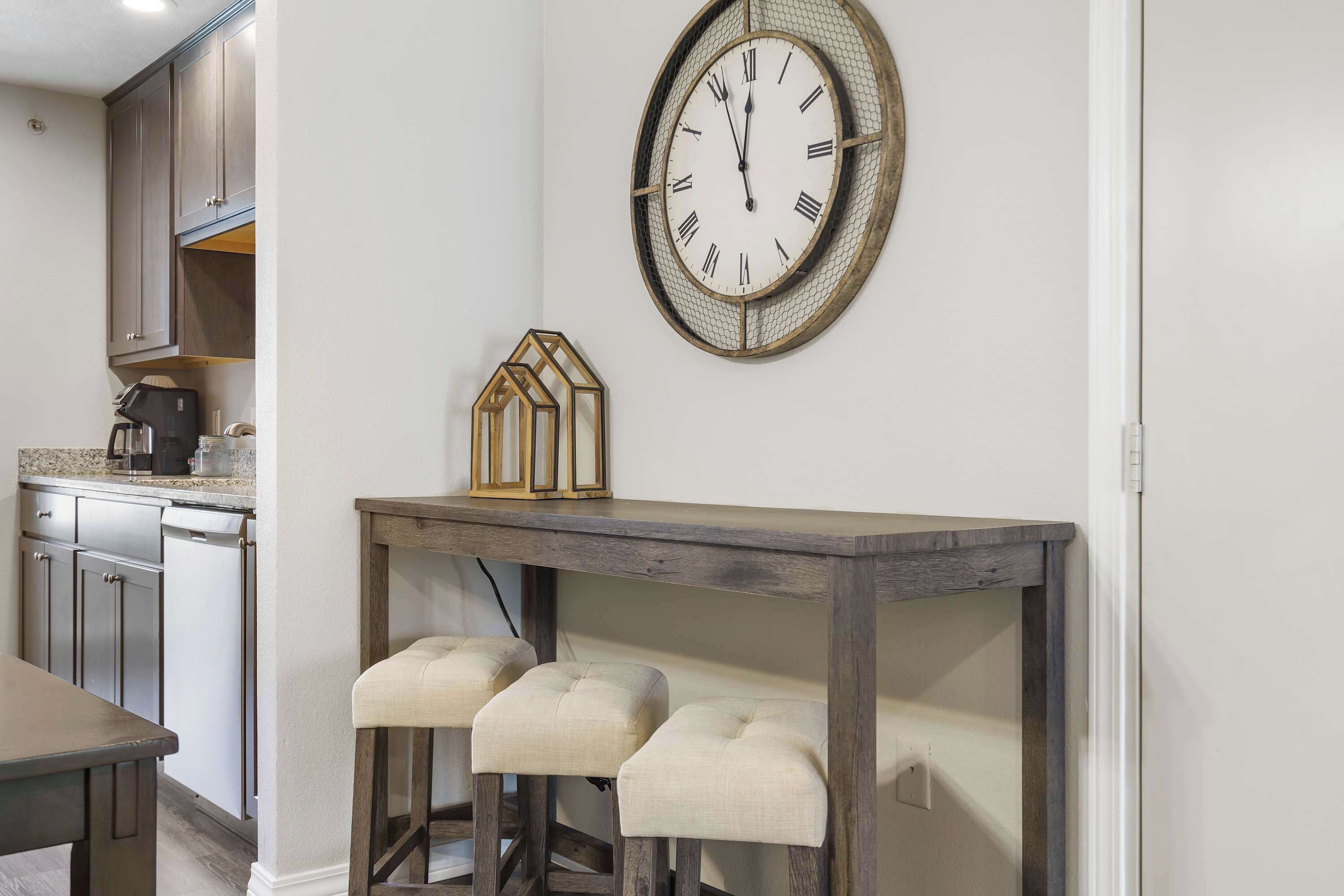 Condo, Multiple Beds, Patio (Hillside Lodge) | Interior