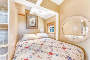 House, 1 Queen Bed | 1 bedroom, free WiFi