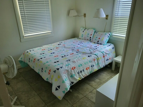 Room - Sleepy Hollow (Rehoboth Beach)
