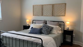 3 bedrooms, iron/ironing board, travel crib, free WiFi