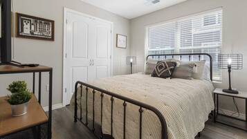 Appartement, meerdere bedden, keuken, uitzicht op bergen (Welcome Home Branson) | 3 slaapkamers, individueel gedecoreerd, individueel gemeubileerd