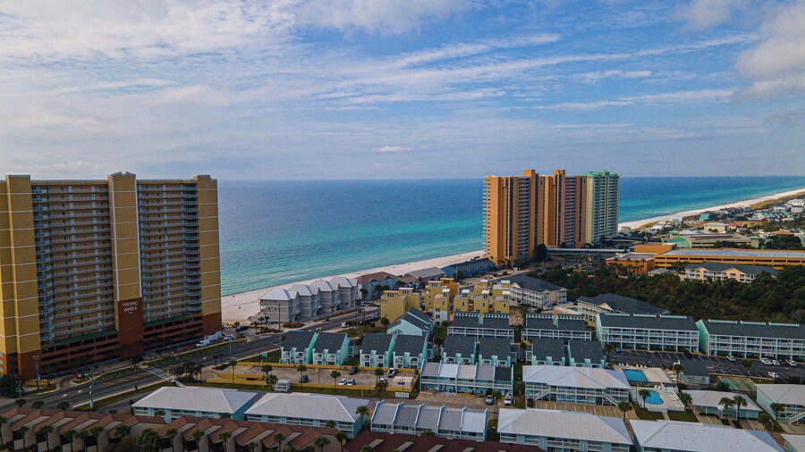 Sun Kissed Beachside Condo With Pool