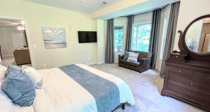 Urban Oasis I Large 2bd/1ba I Surrounded by Nature I 30 mins to DC