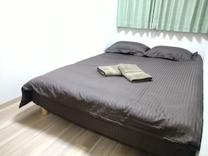 2 habitaciones, wifi gratis y ropa de cama