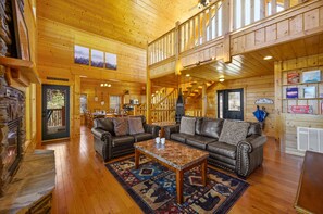 Smart TV, chimenea y videojuegos 