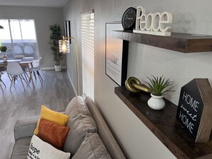 Interior - Amazing renovated home with cozy patio and hot tub (Davenport)