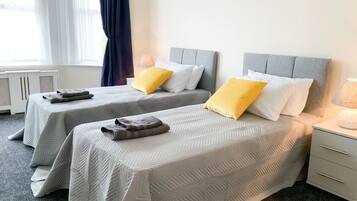 8 bedrooms, iron/ironing board, WiFi, bed sheets