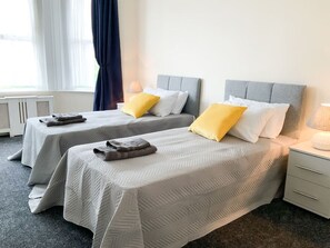 8 bedrooms, iron/ironing board, WiFi, bed sheets