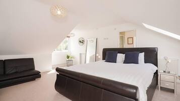 7 chambres, fer et planche Ă repasser, Wi-Fi, draps fournis