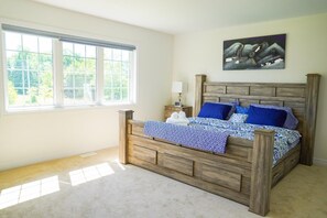 4 Schlafzimmer, Zimmersafe, Bügeleisen/Bügelbrett, kostenloses WLAN