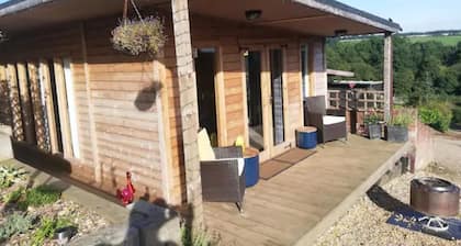 Peaceful Cabin in Skegby -Sleeps2- Fire Pit
