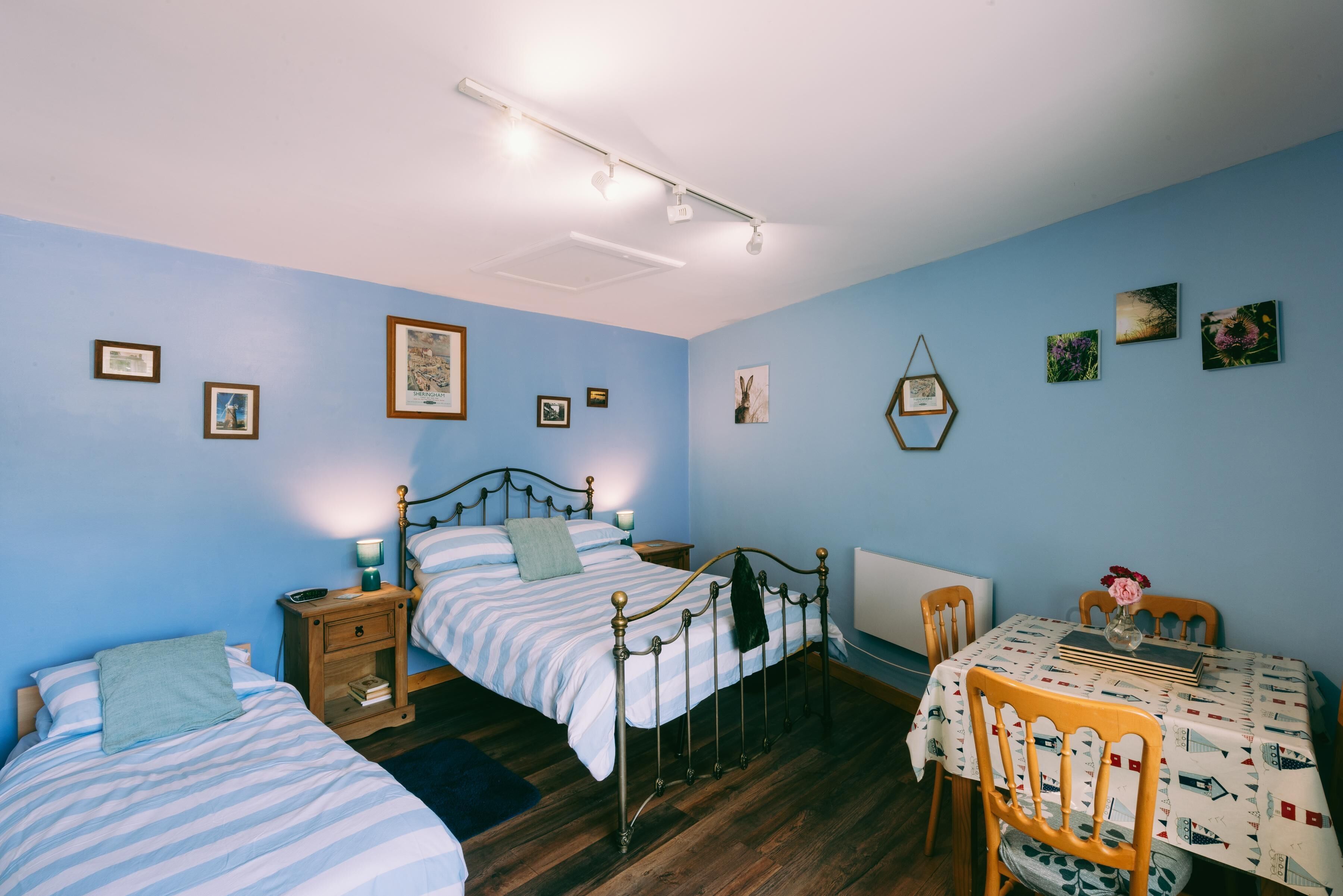 1 chambre, fer et planche à repasser, Wi-Fi, draps fournis