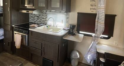 Delightful Camper/RV