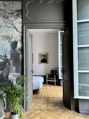 1 chambre, fer et planche à repasser, Wi-Fi gratuit, draps fournis