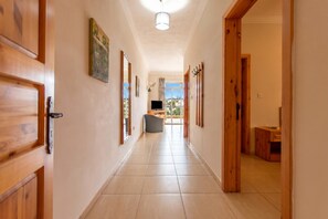 Interior - Sunny pool and terrace - Merill nb6, Mellieha, Malta (Mellieha)