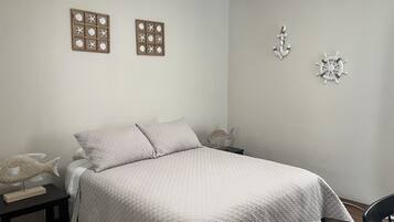 2 bedrooms, desk, free WiFi