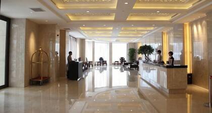 HR-East Hotel