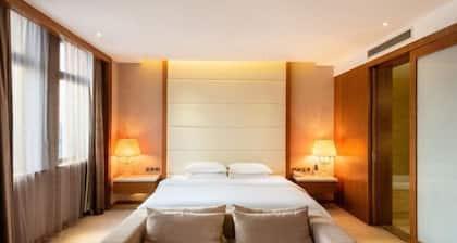 HR-East Hotel