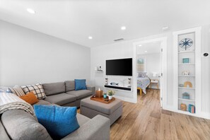 3 chambres, coffres-forts dans les chambres, bureau