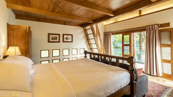 Suite, 2 chambres (Deodar) | Bureau, Wi-Fi gratuit, draps fournis