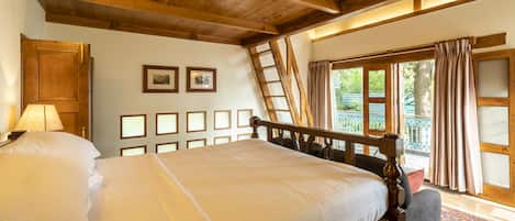 Suite, 2 habitaciones (Deodar) | Escritorio, wifi gratis y ropa de cama