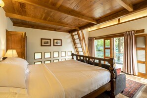 套房, 2 間臥室 (Deodar) | 書桌、免費 Wi-Fi、床單