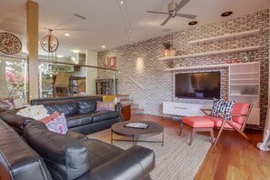 Smart TV, ping pong, offices - Endless Summer In Solana Beach (Solana Beach)