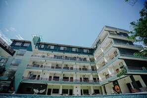 ด้านหน้าที่พัก