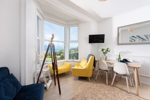 Smart TV - Keynvor Blue -  A gorgeous bolt hole above Carbis Bay Beach with outstanding sea views and parking. (Carbis Bay)