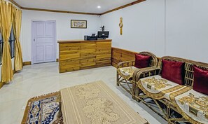 Reception - Treebo Omega Stay Inn (Shillong)