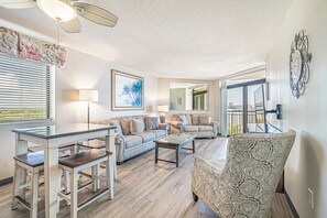 Smart TV, DVD player, books