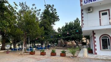 Mặt tiền nơi lưu trú