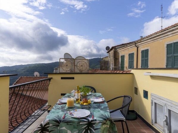 Outdoor dining - Casa Alfonso by Interhome (Pietrabruna)