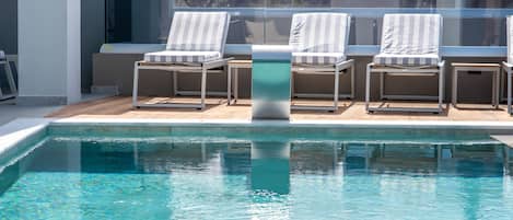 Piscine extérieure, piscine chauffée