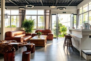 Property amenity - Hersy Vista · Hesi 270° Panoramic Erhai-Cangshan View Boutique Stay (Dali City)