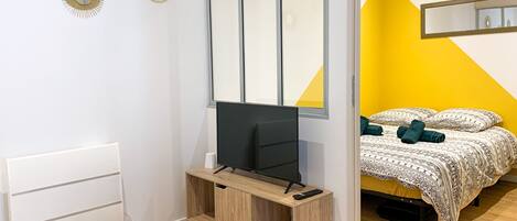 1 غرفة نوم ومكتب ومكواة/لوح كي وواي فاي مجانًا