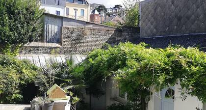 Close to the sea and town center