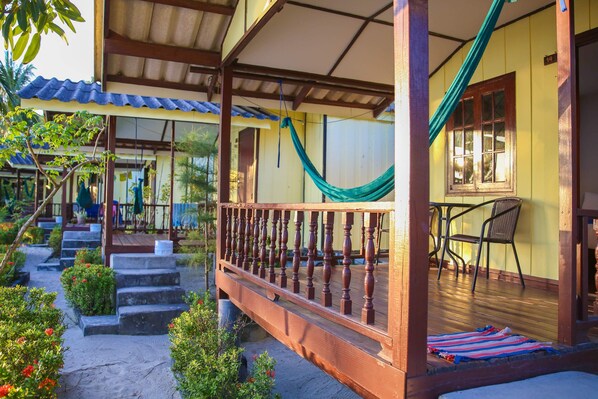 Terrace/patio - Crystal white sand resort (Ko Pha-ngan)